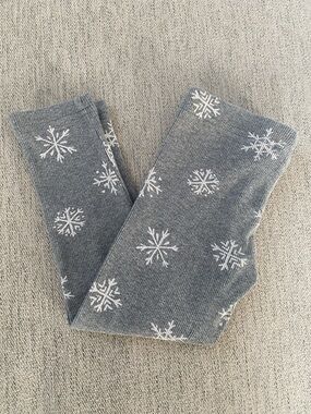 Carter’s Gray Snowflake Leggings ❄️